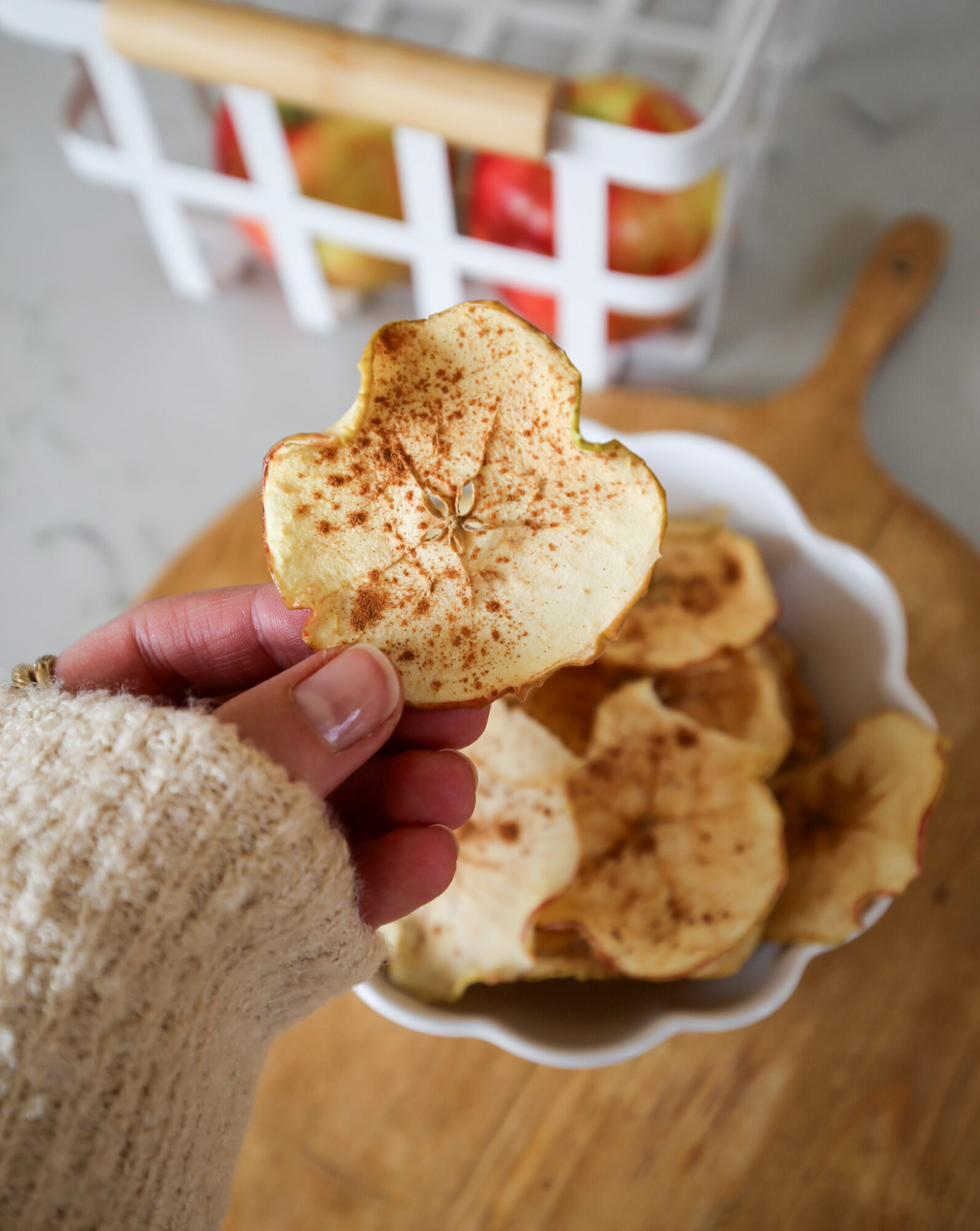 baked apple chips
