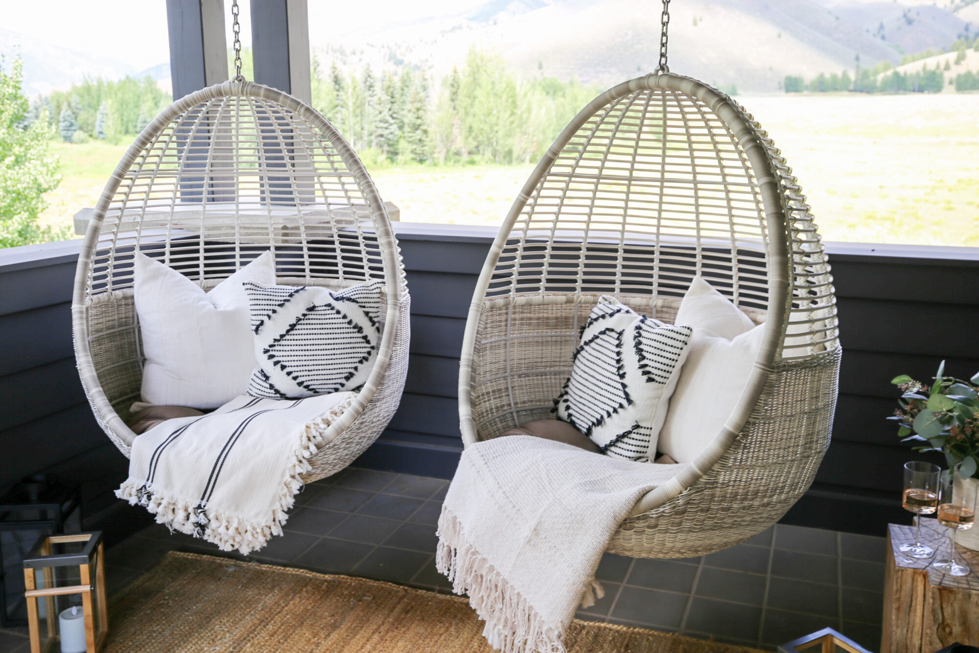 outdoor hanging chair nook