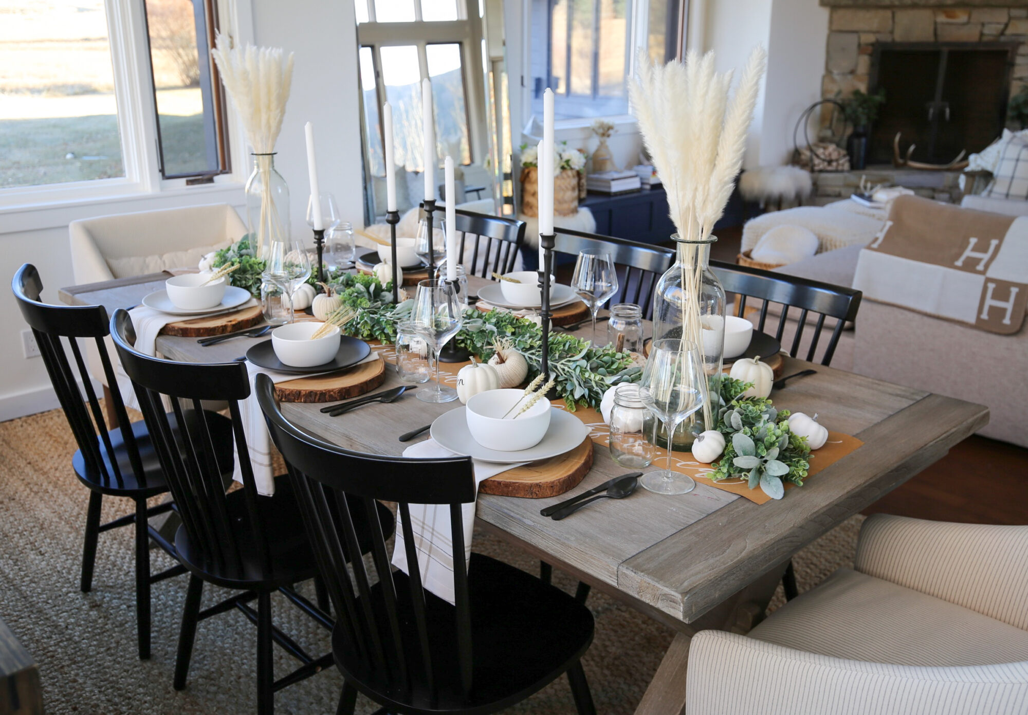 thanksgiving table