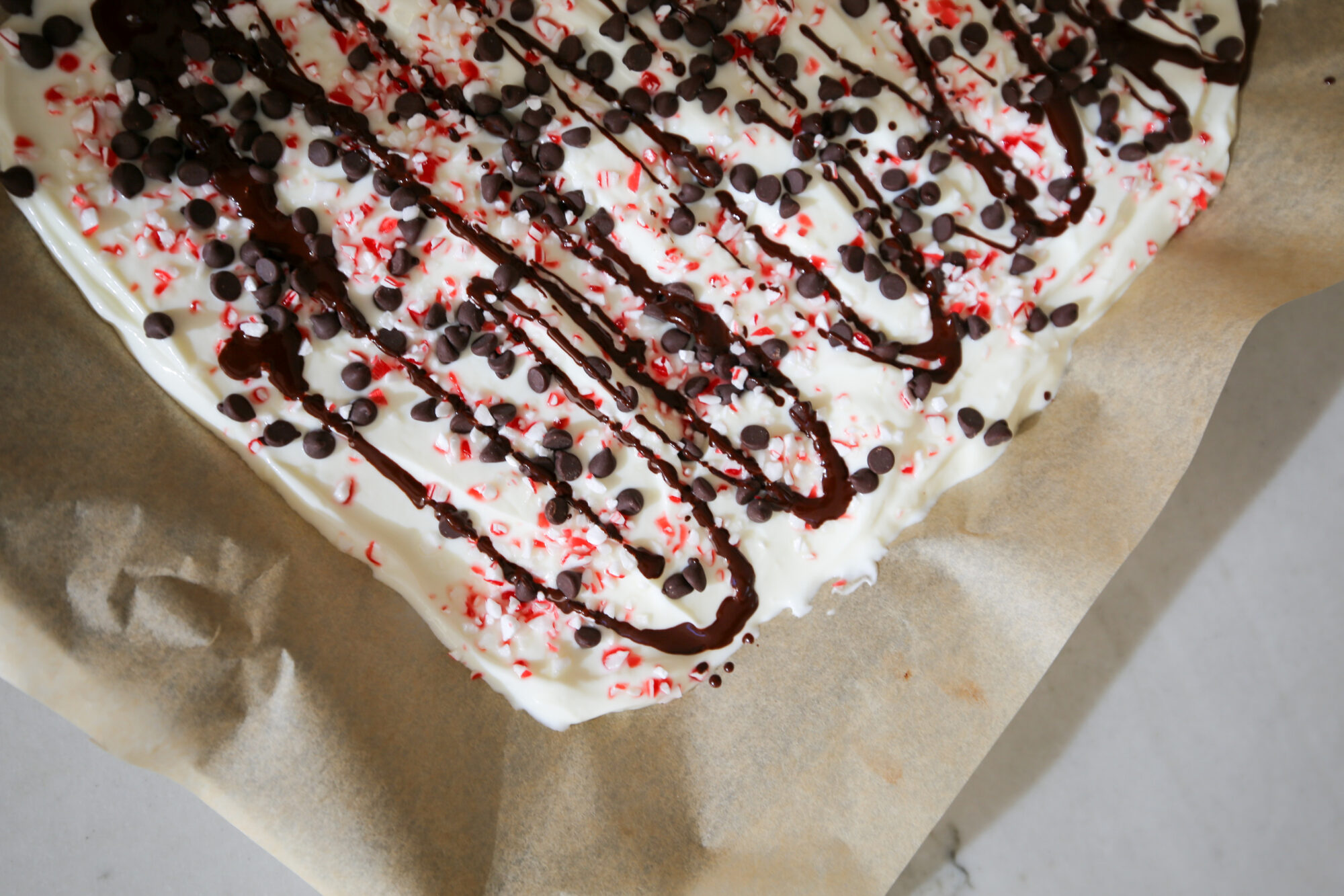 Holiday yogurt peppermint bark