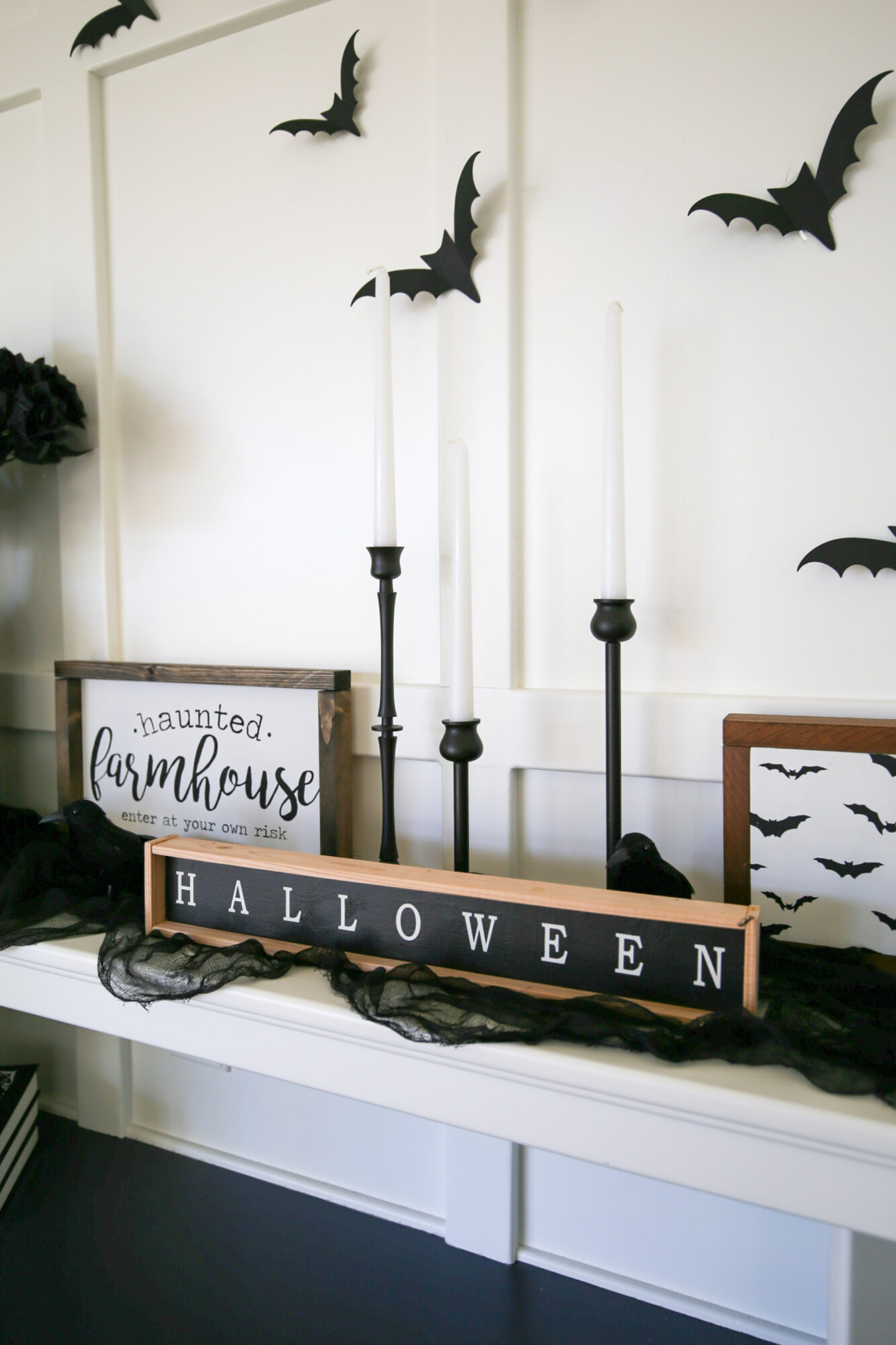 halloween mantel