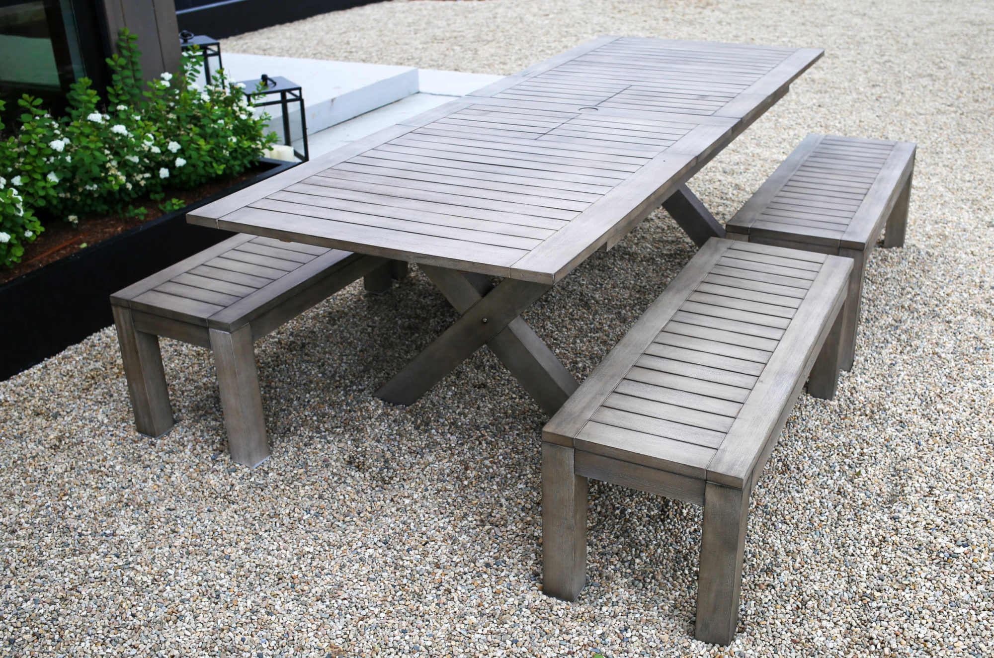 outdoor living pottery barn