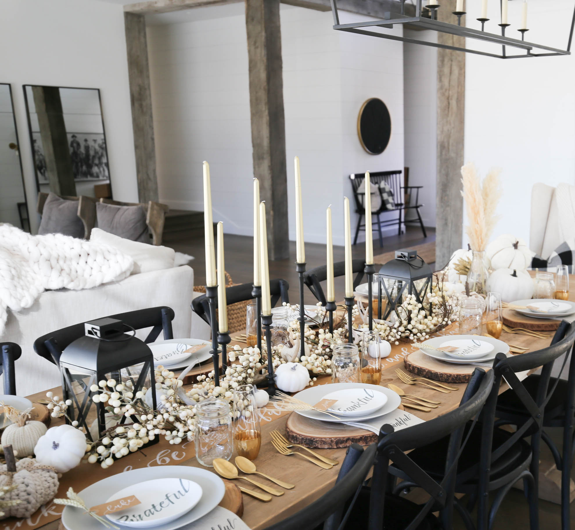 thanksgiving table