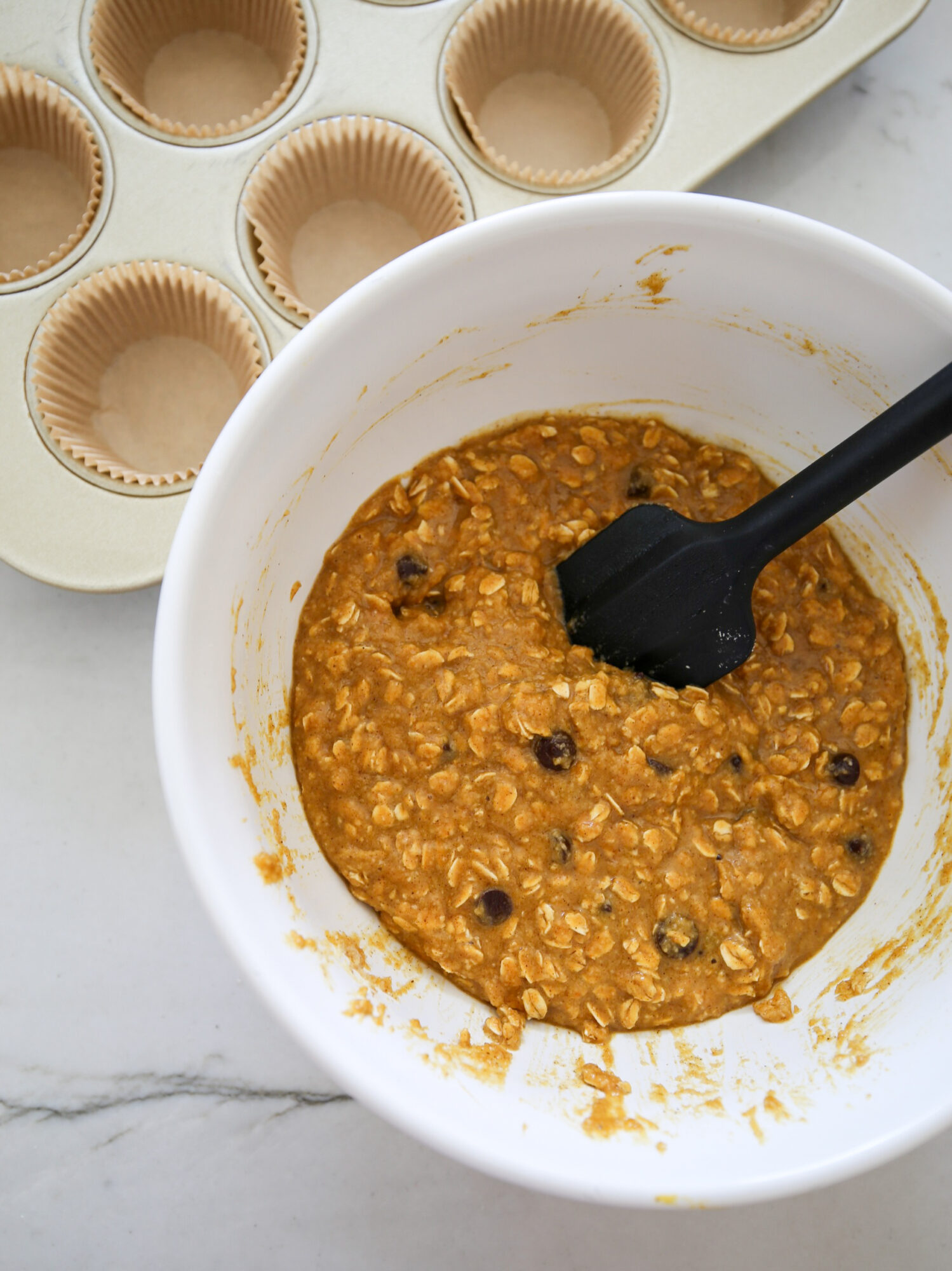 pumpkin oatmeal muffins