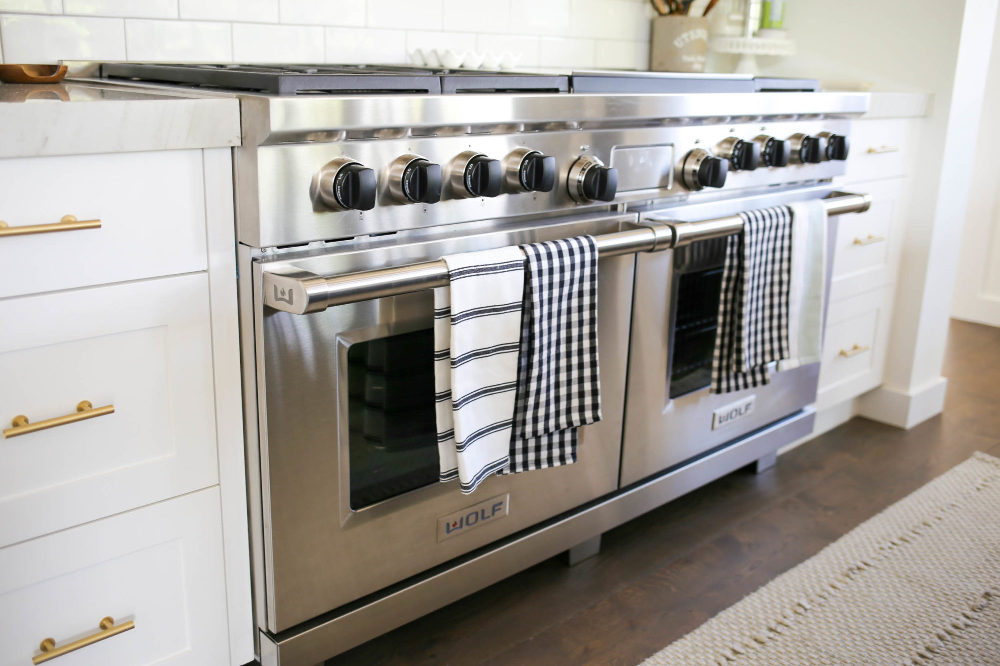 farmhouse kitchen