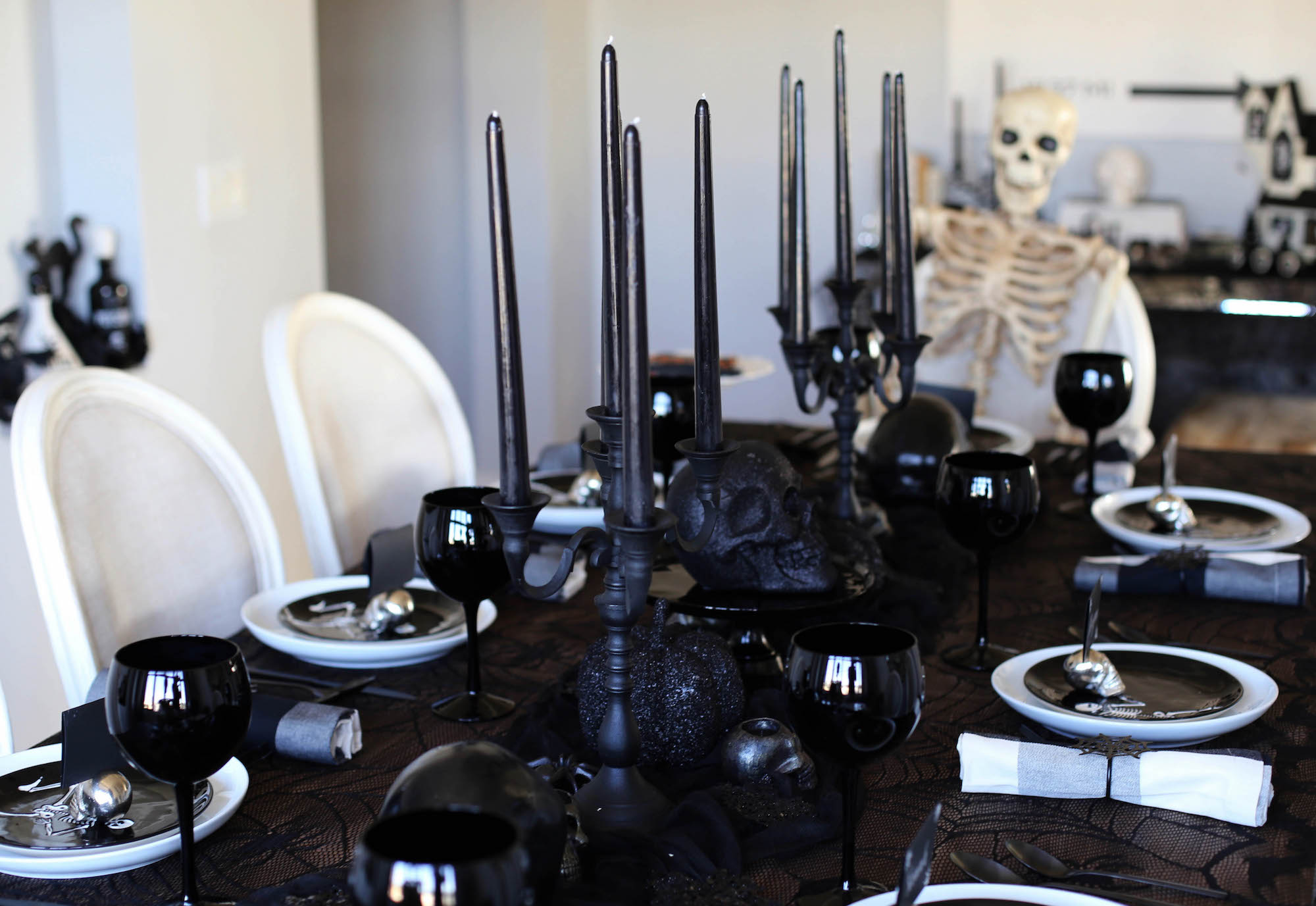halloween tablescape