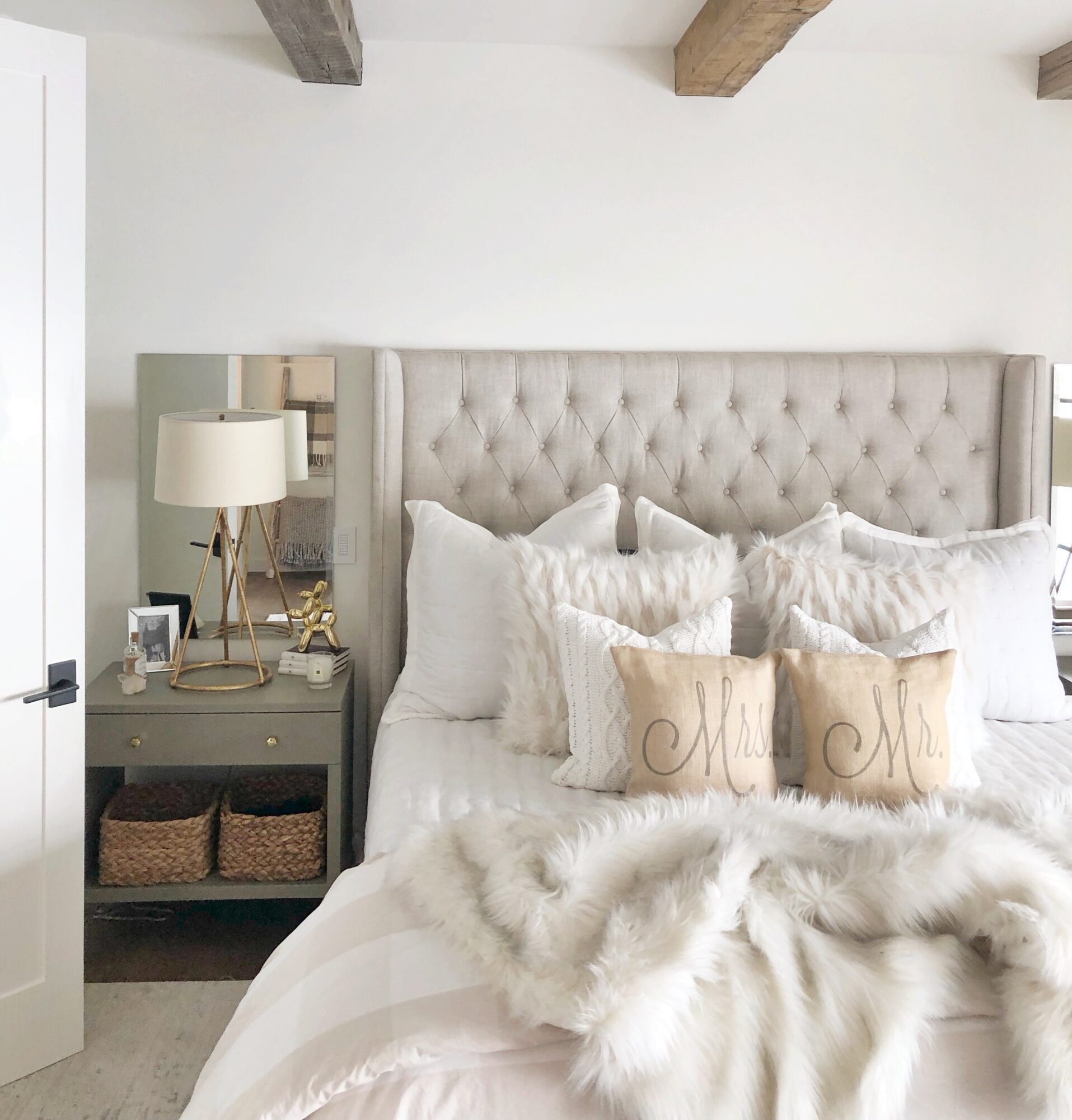 farmhouse bedroom