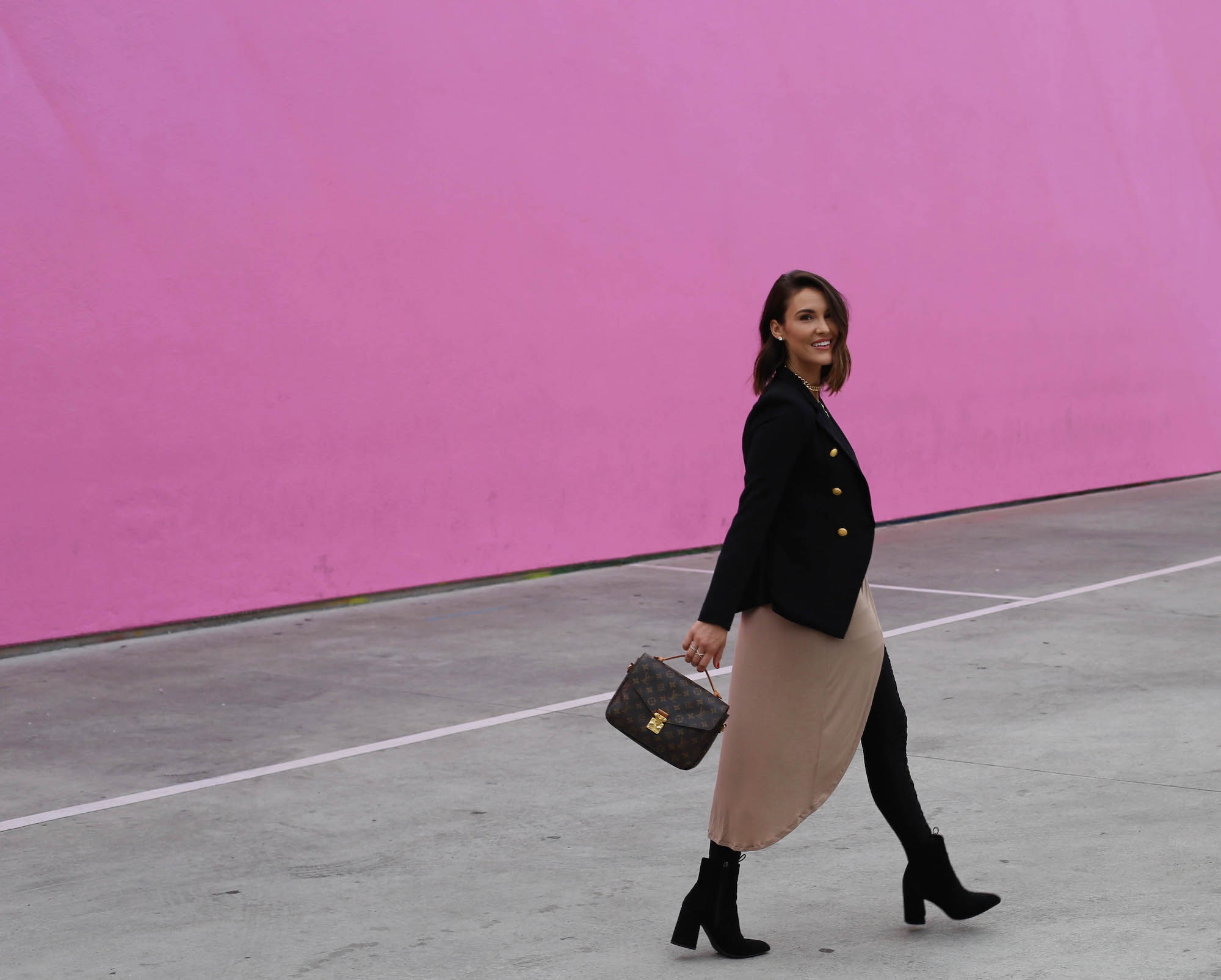 laced up leggings pink wall