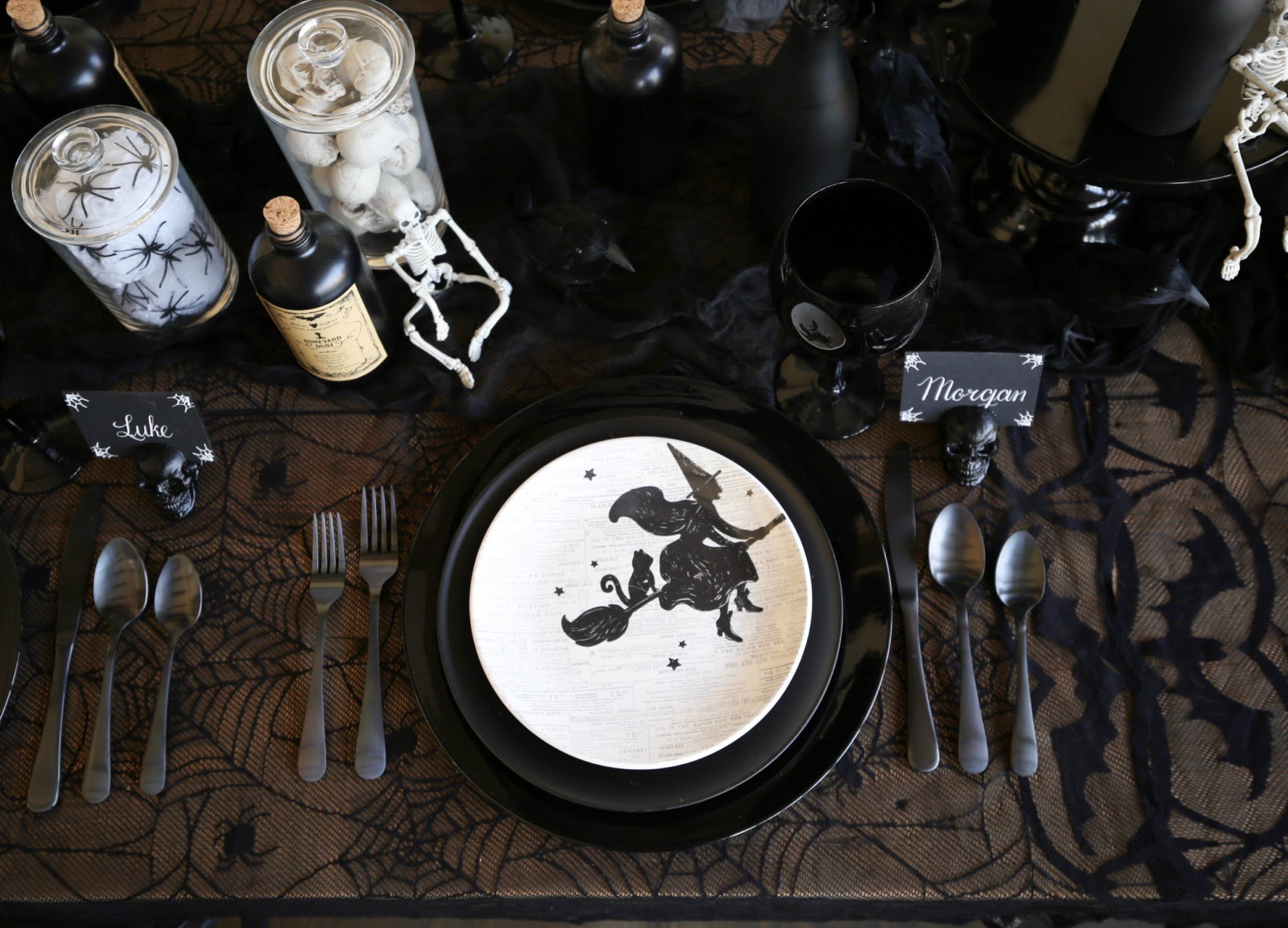 halloween table