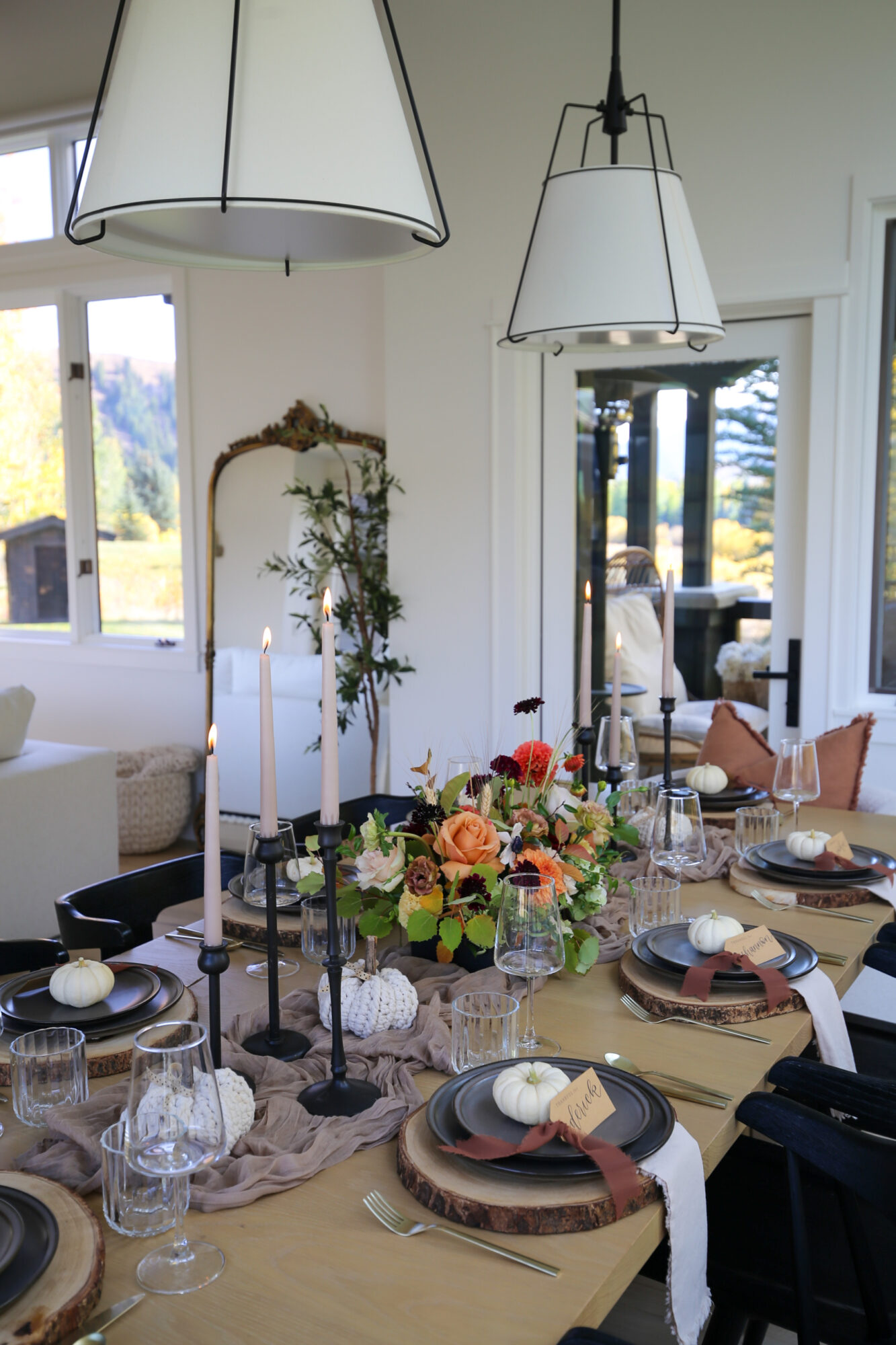 thanksgiving table