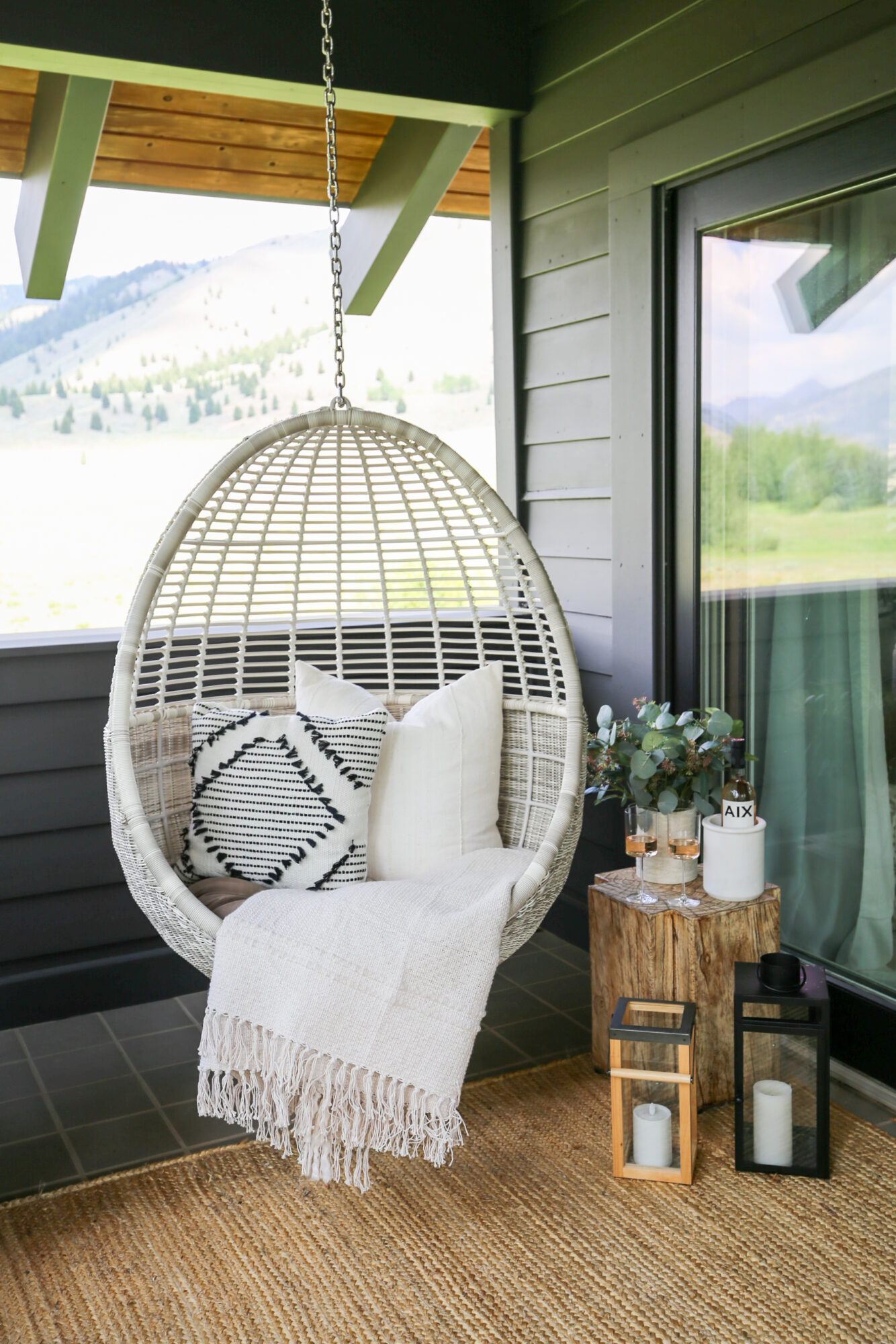 outdoor hanging chair nook