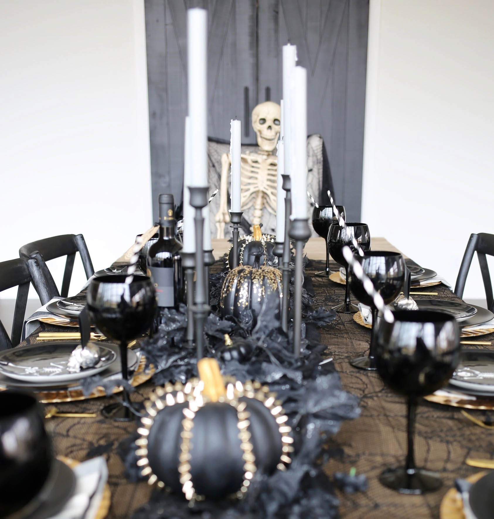 halloween tablescape