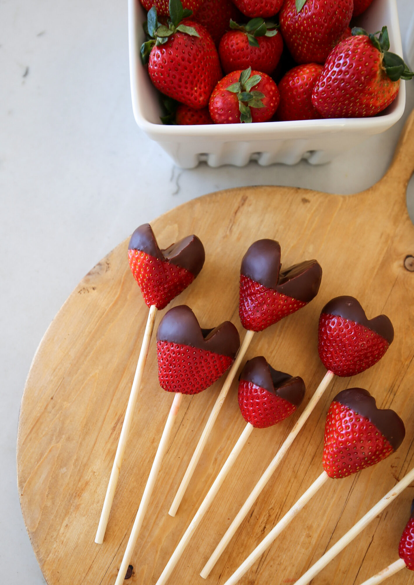 chocolate strawberry heart pops
