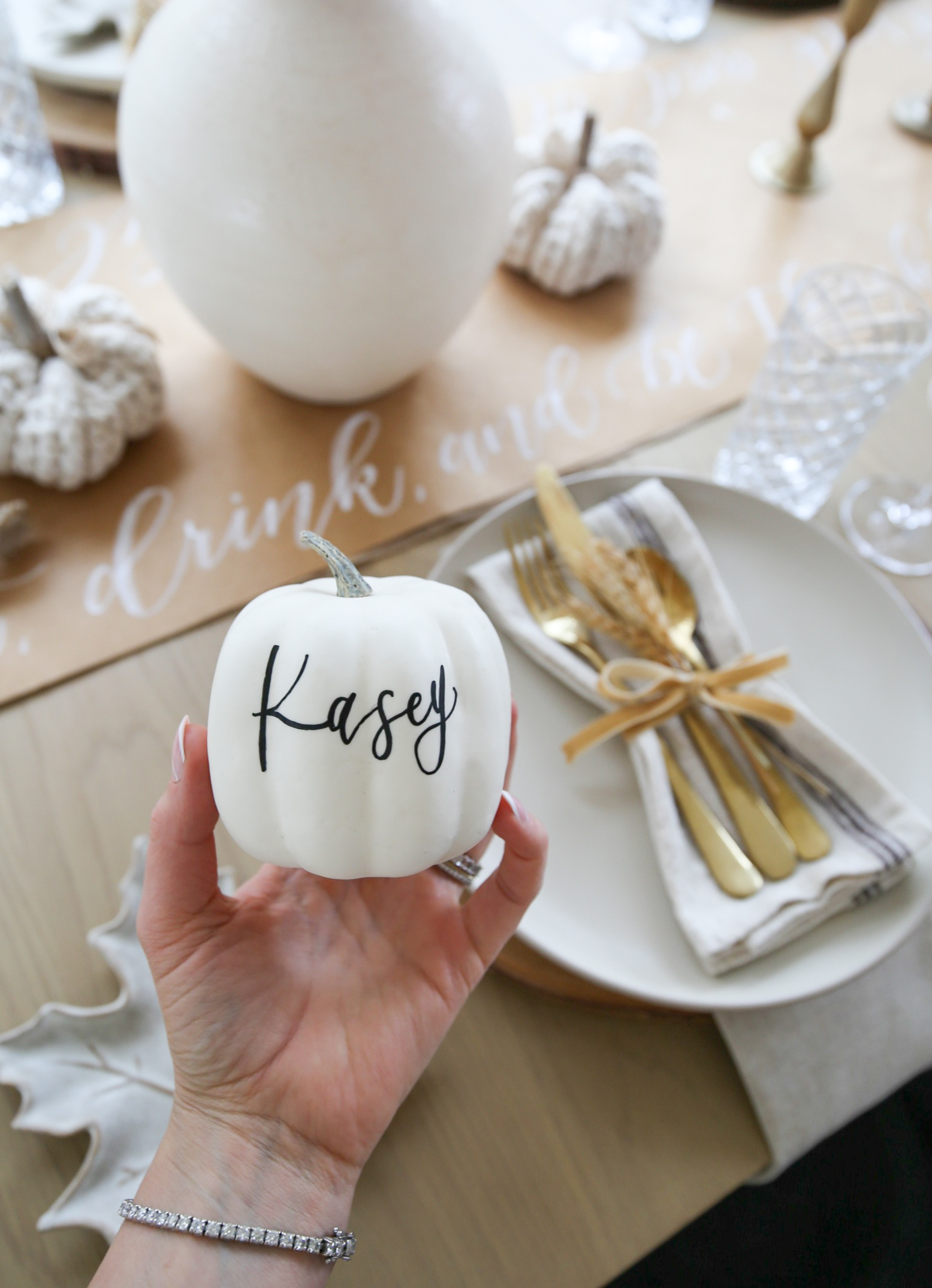 modern country neutral thanksgiving table