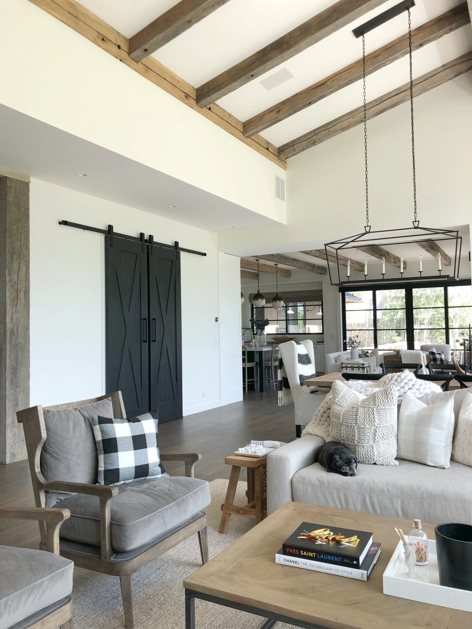 modern farmhouse paint colors