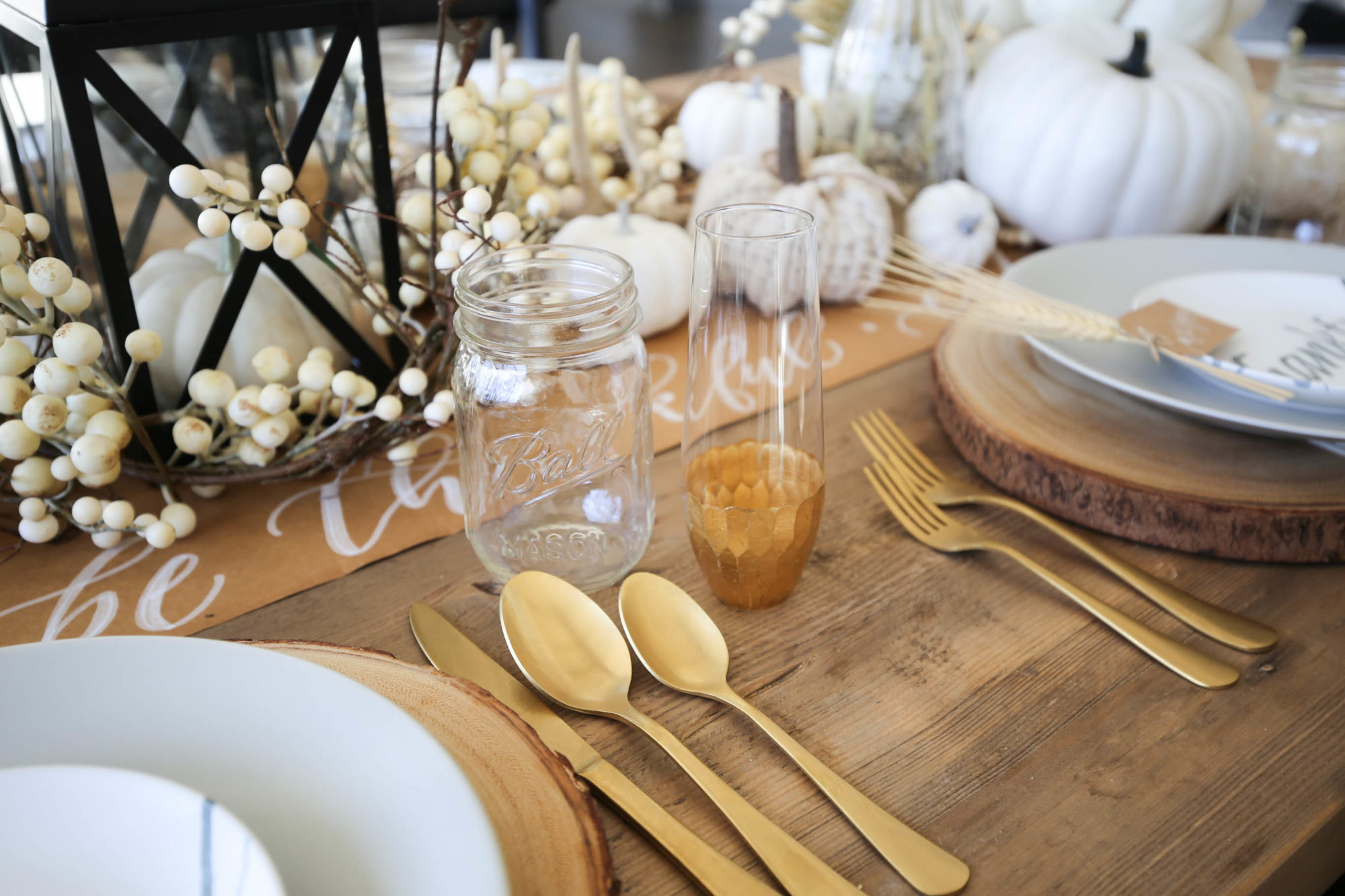 thanksgiving table