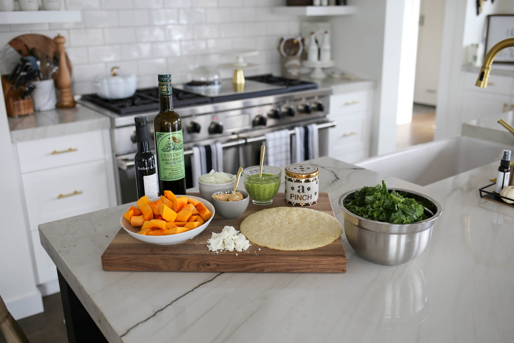 fall cauliflower crust pizza