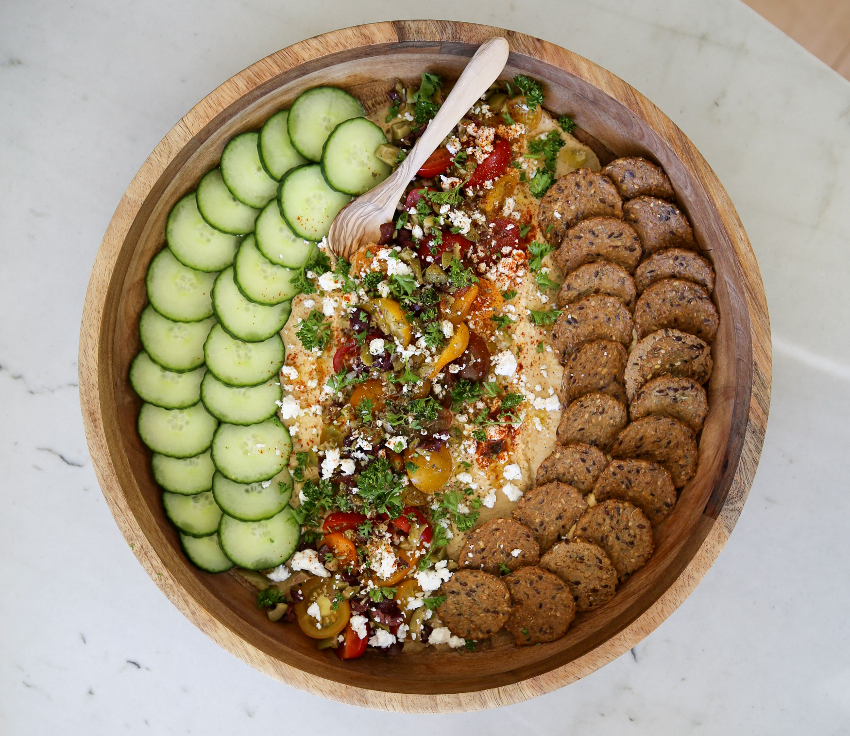 mediterranean hummus appetizer 