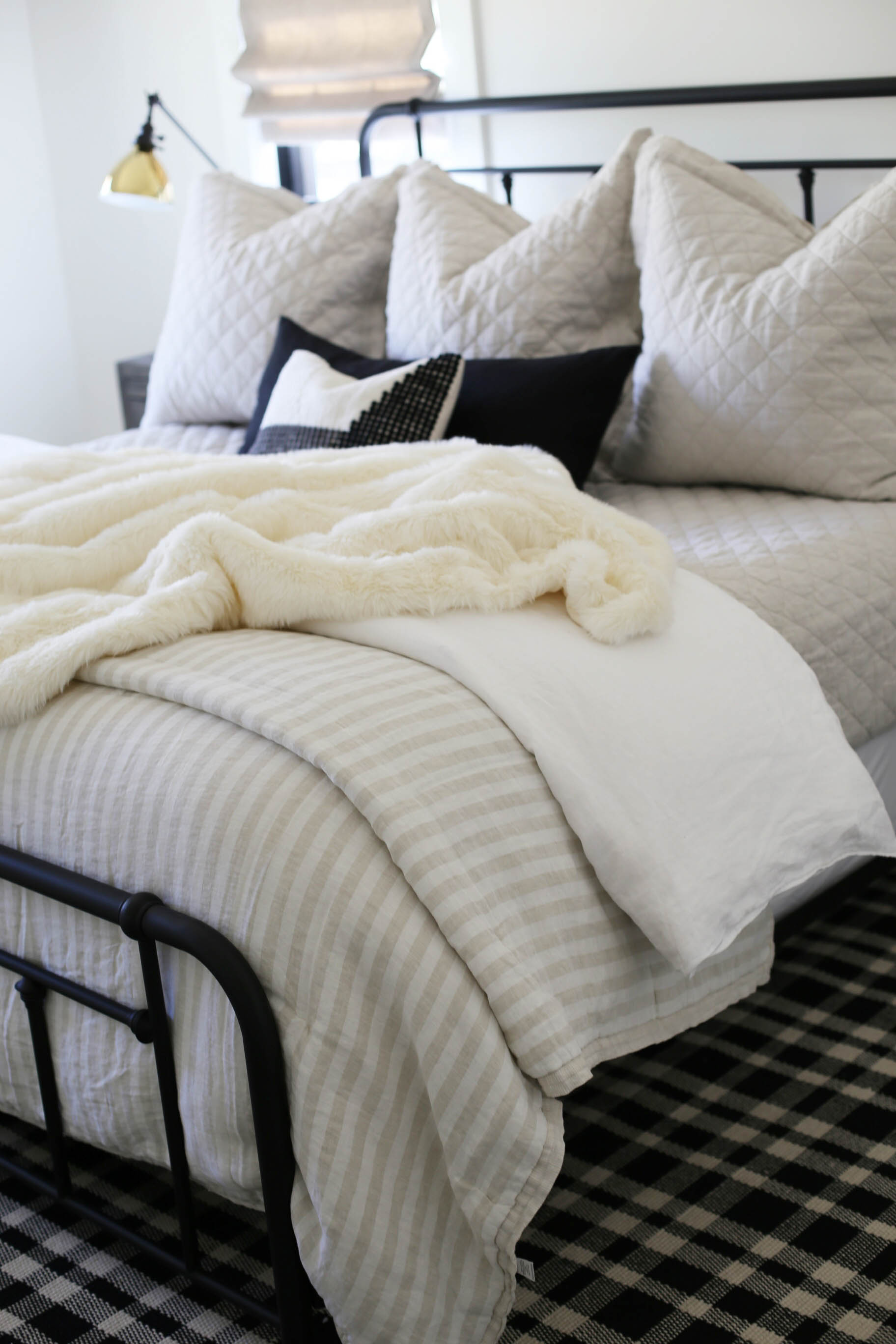 how to style a bed