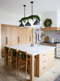 modern country christmas kitchen decor