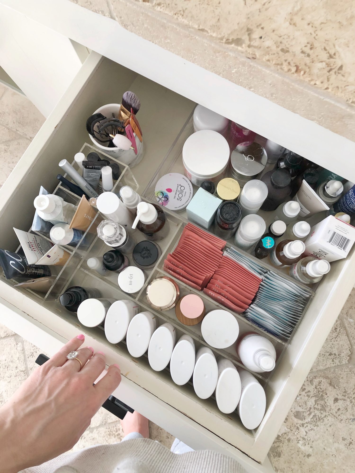 bathroom organization