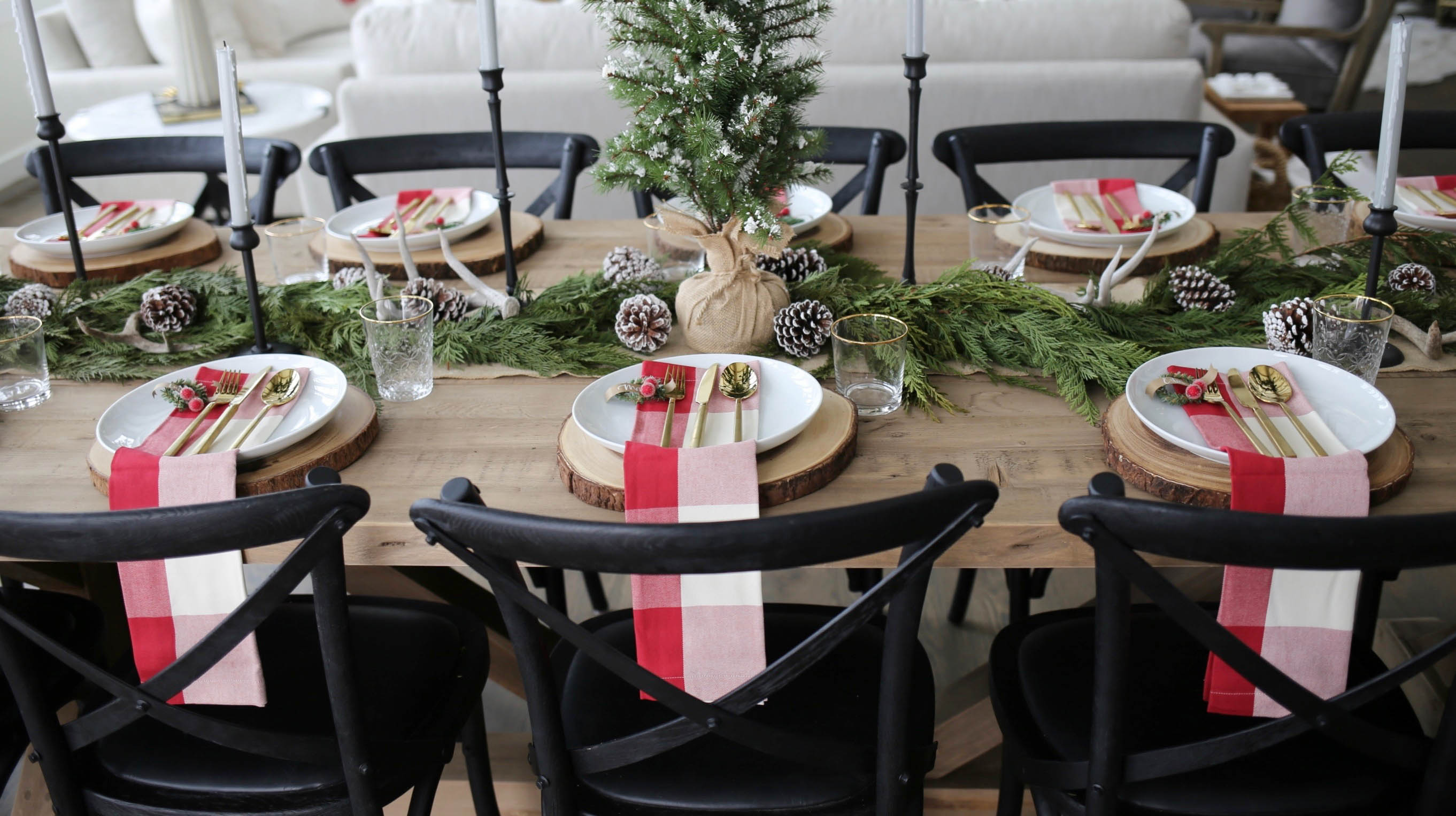 farmhouse christmas table