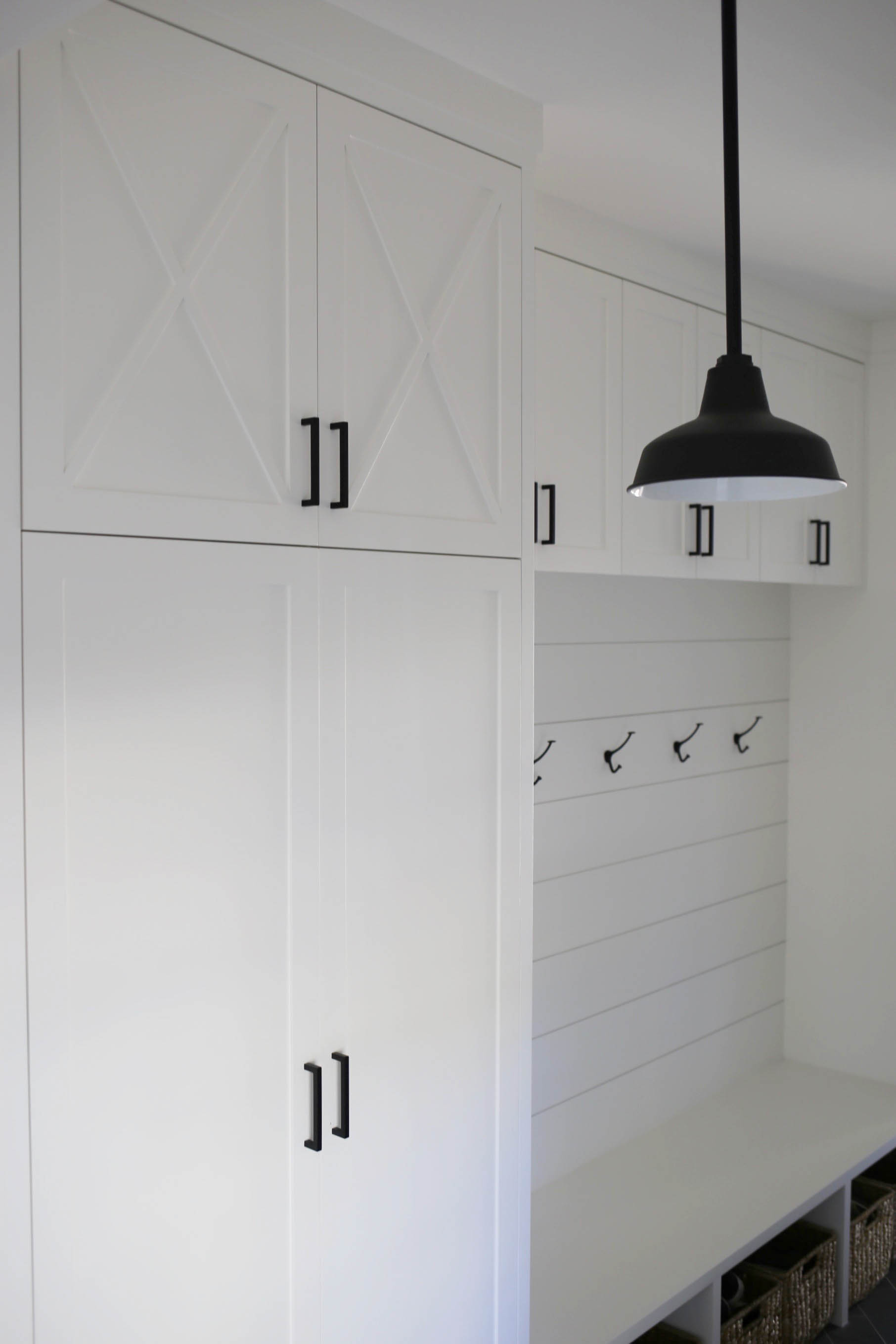 farmhouse mudroom
