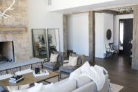 modern farmhouse living room_sbk_12