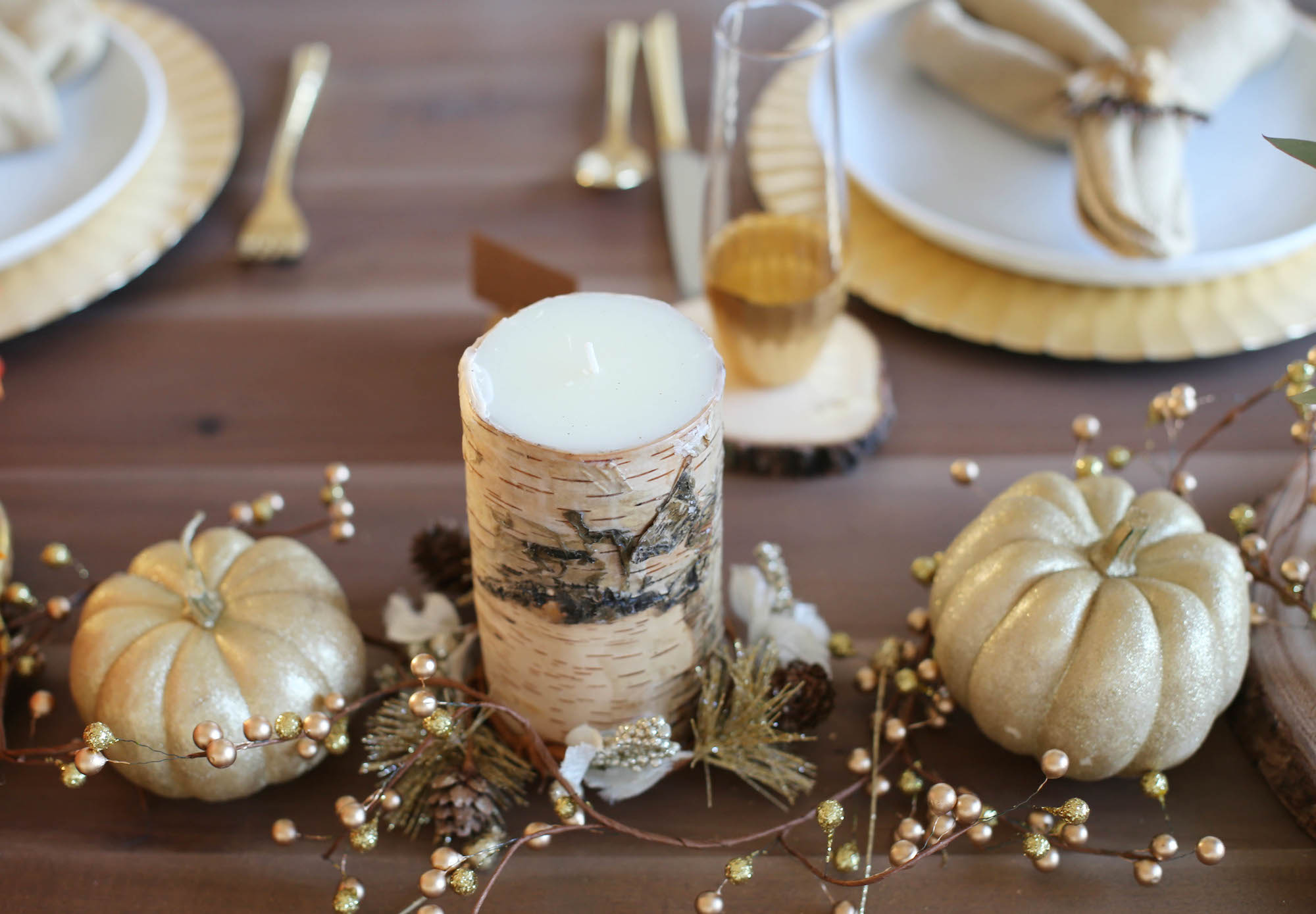 thanksgiving tablescape styled by kasey 