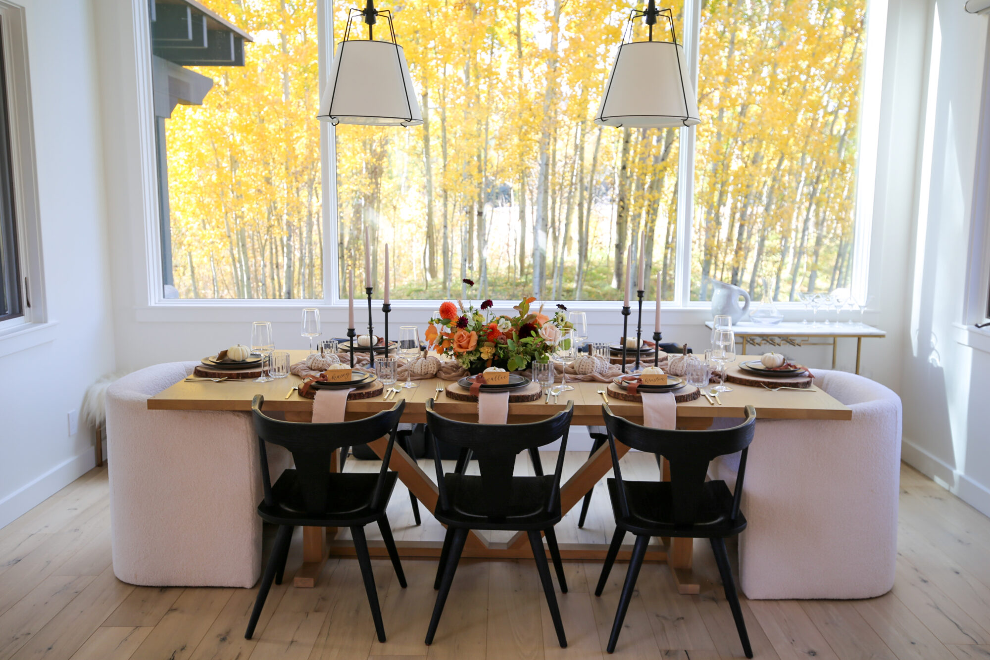 thanksgiving table