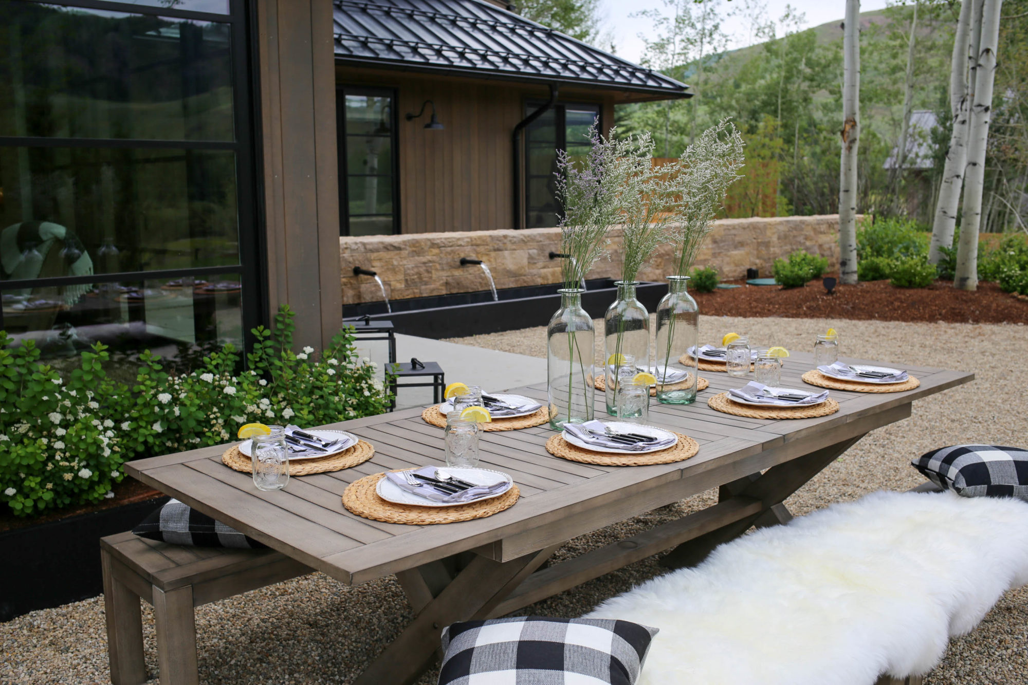 outdoor entertaining 