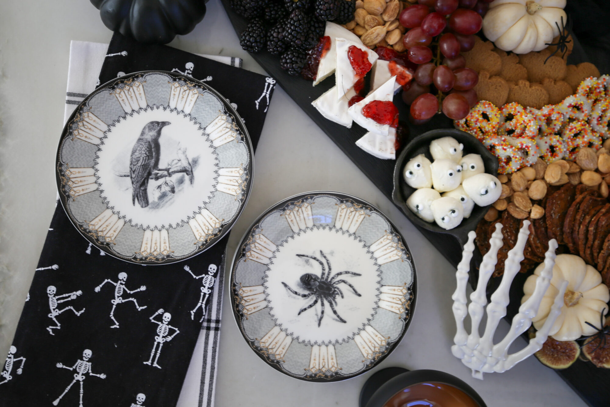 halloween charbooterie board