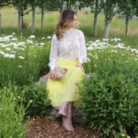sv_daisies_yellow and lace styled by kasey