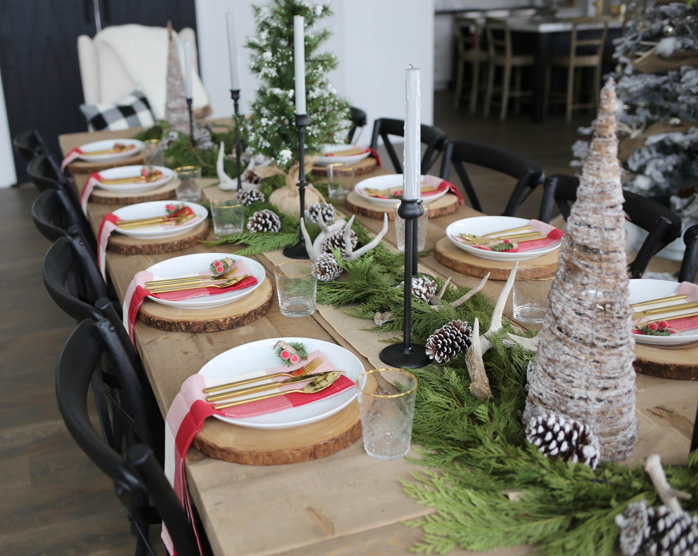 farmhouse christmas table