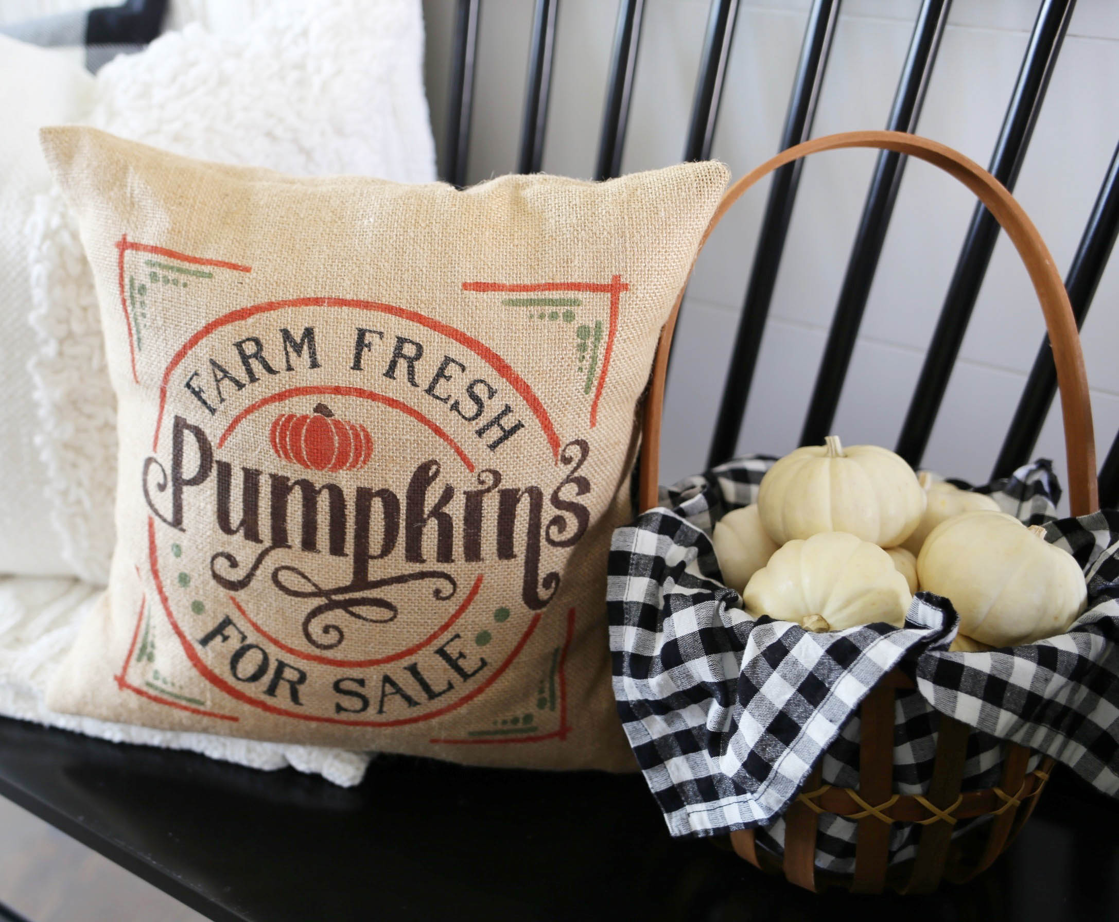 fall farmhouse entryway