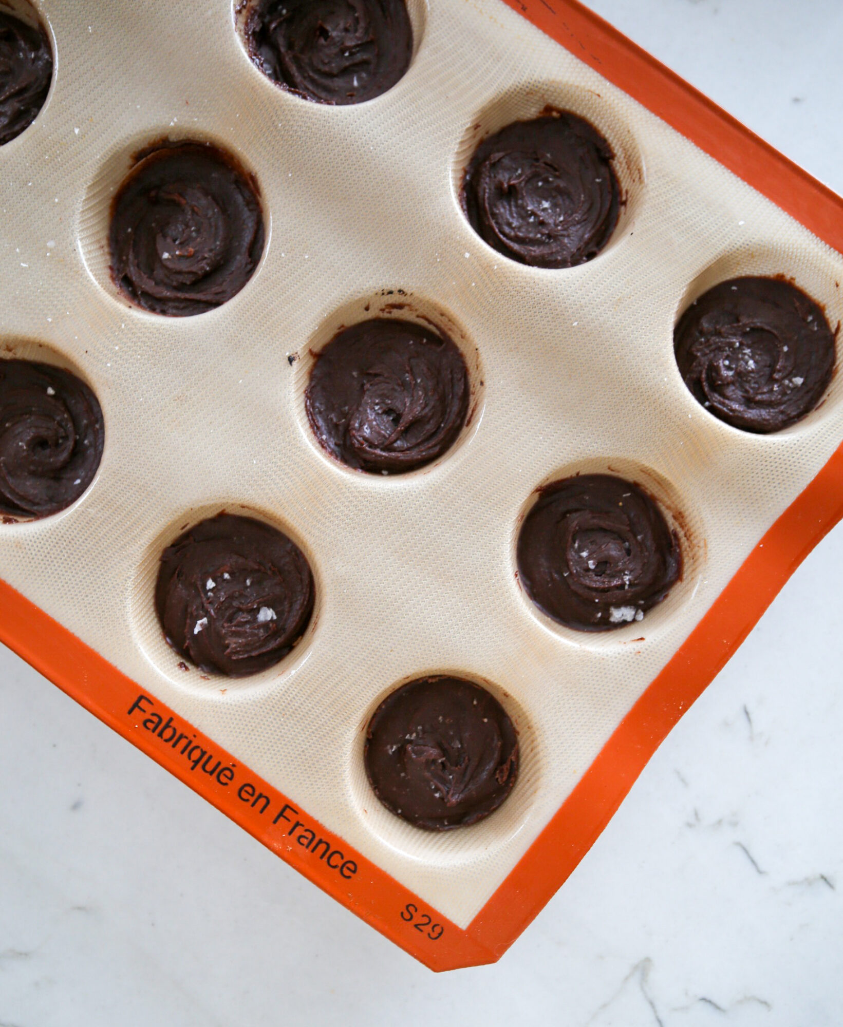 chocolate almond butter cookie cups