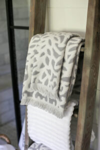 farmhouse bathroom