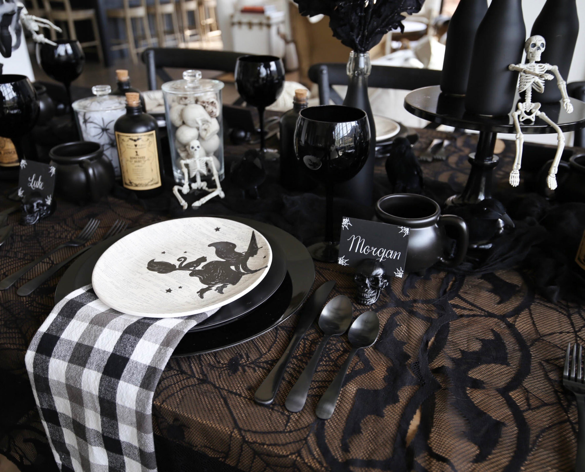 halloween table