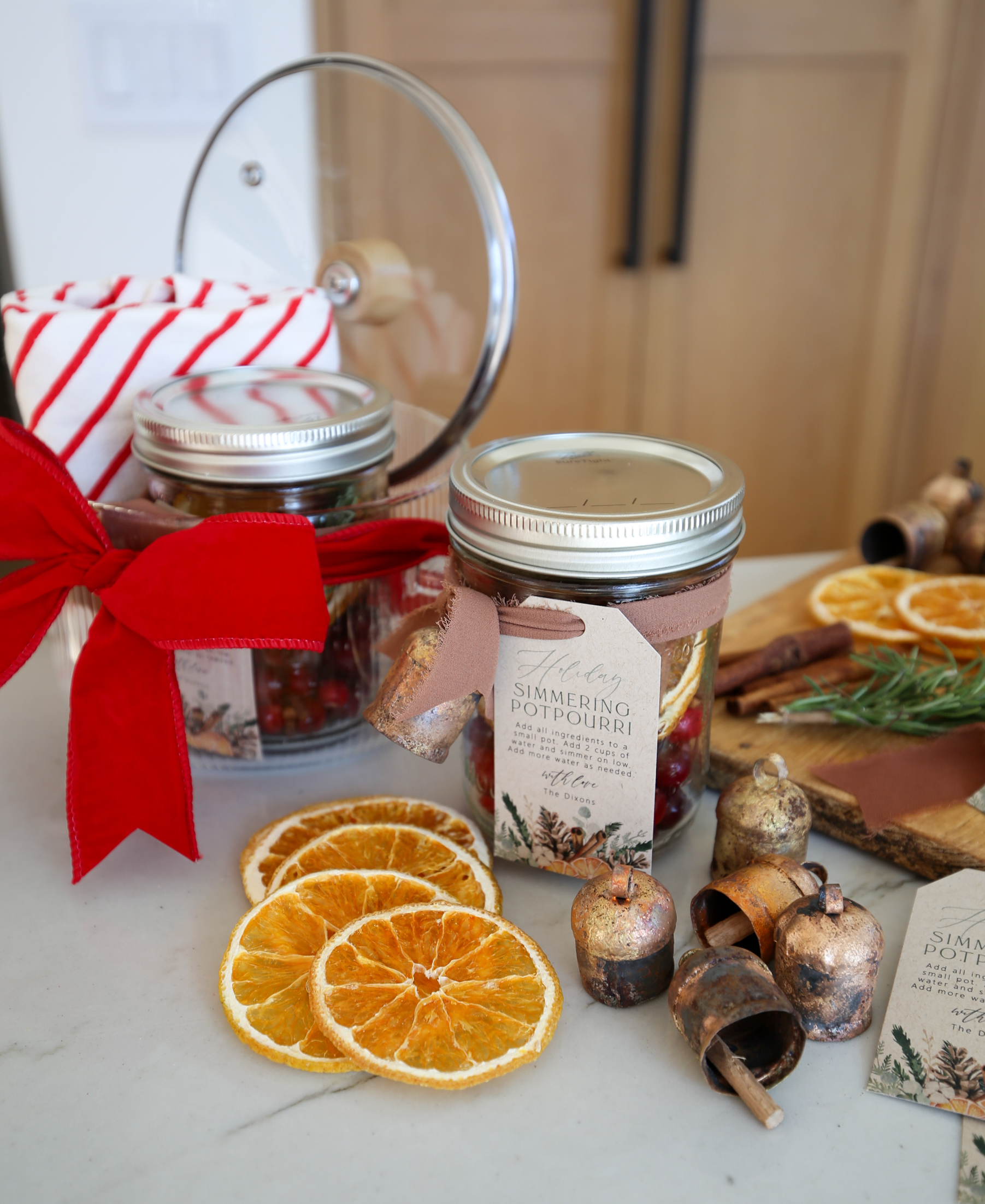 DIY Holiday Simmer Pot Gift