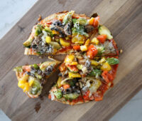 veggie cauliflower crust pizza
