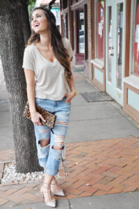tee distressed denim