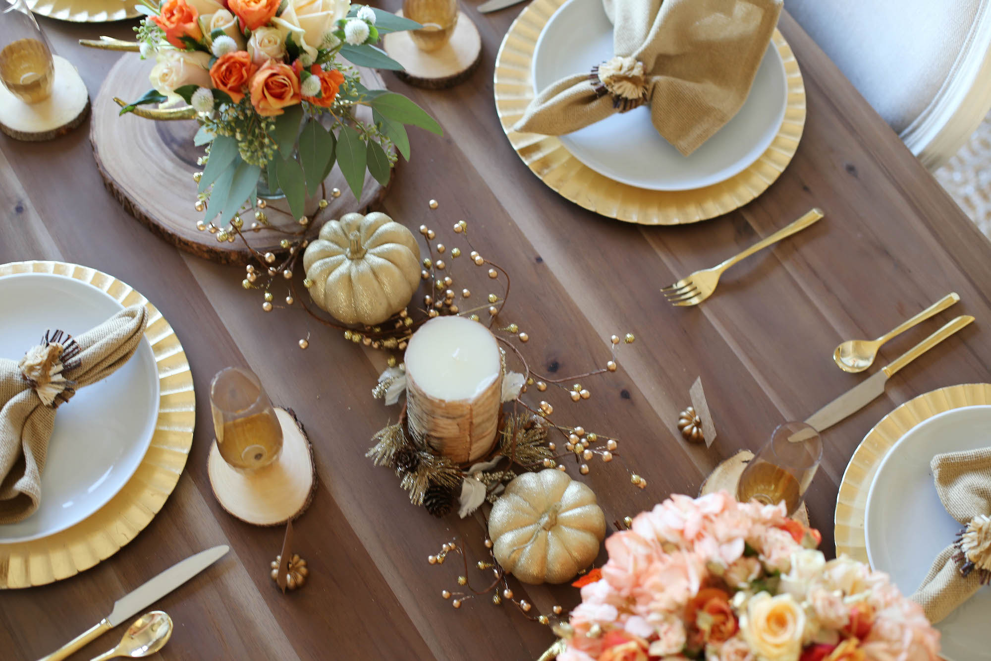 thanksgiving tablescape styled by kasey 