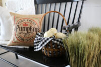 fall farmhouse entryway