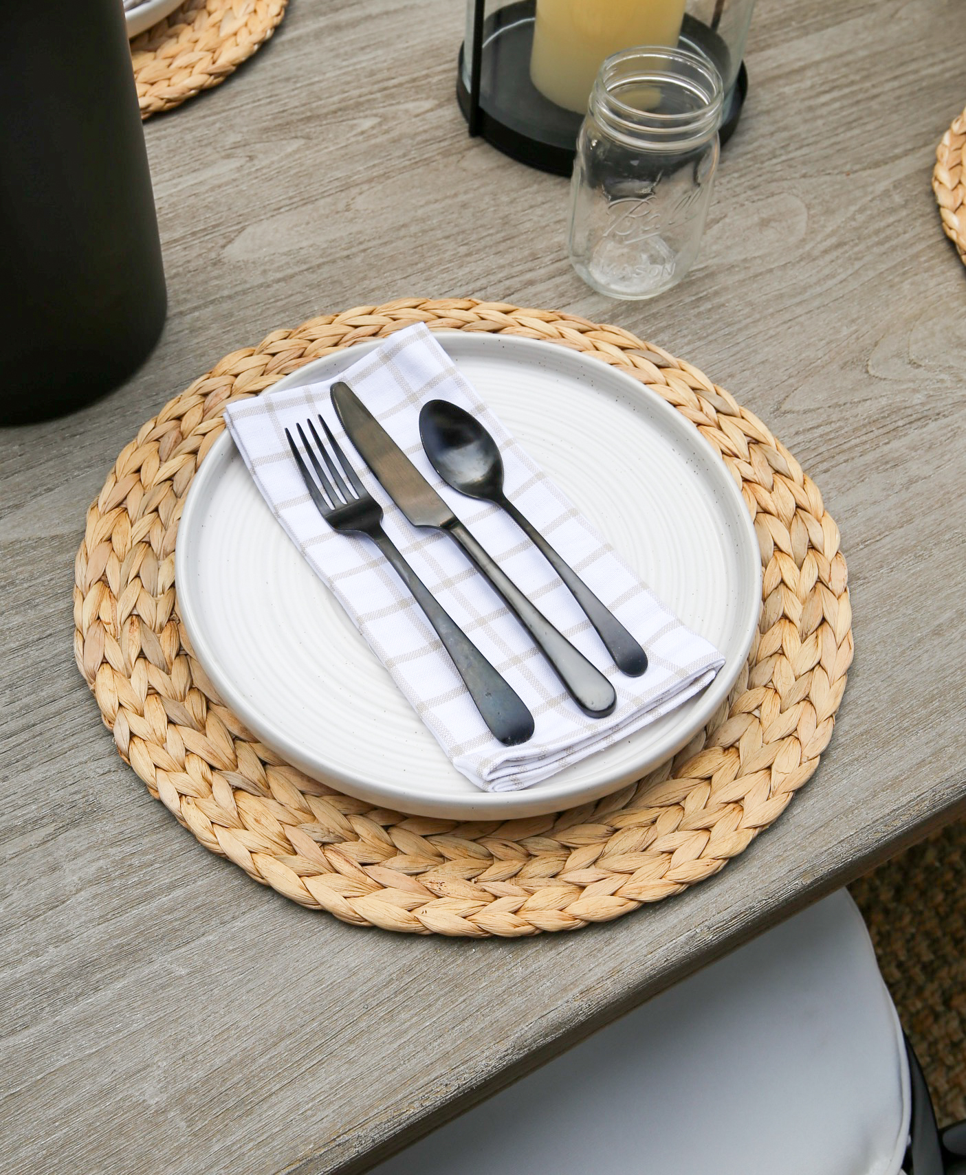 outdoor dining simple farmhouse table