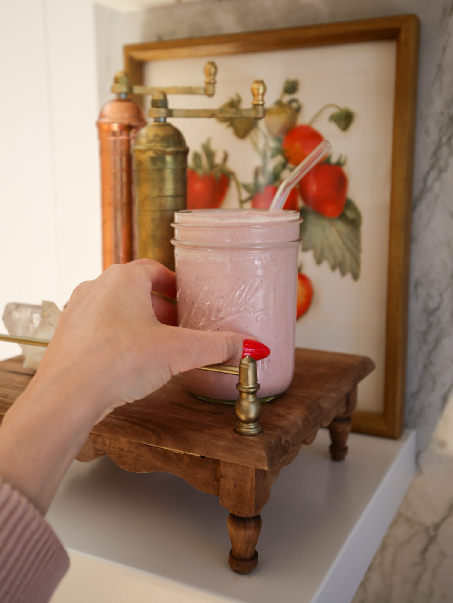 strawberry collagen protein smoothie