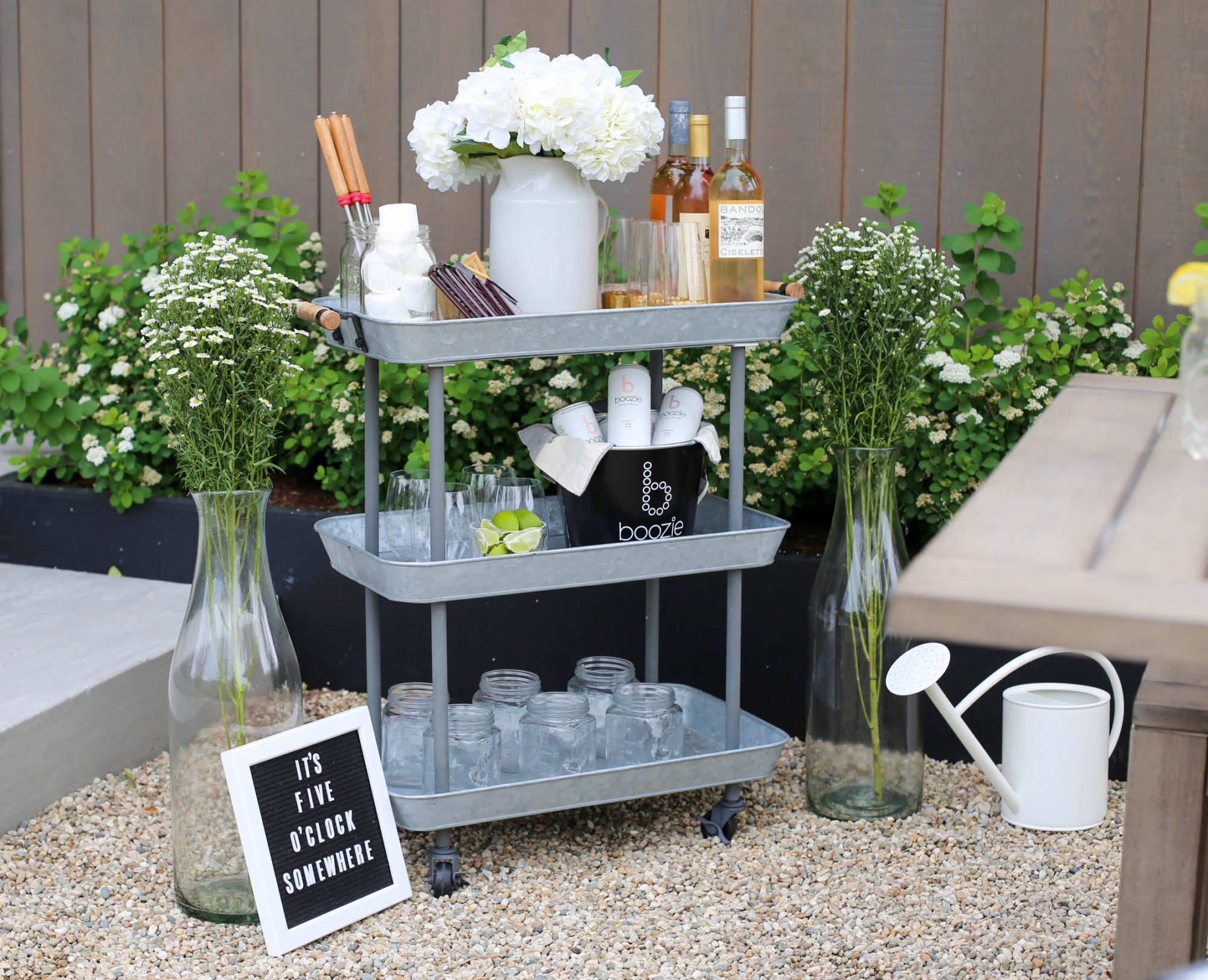 outdoor barcart