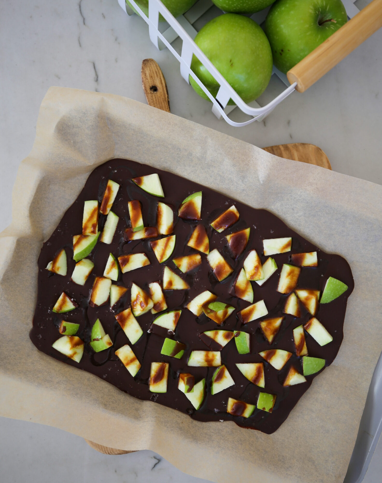 fall chocolate and apple bark