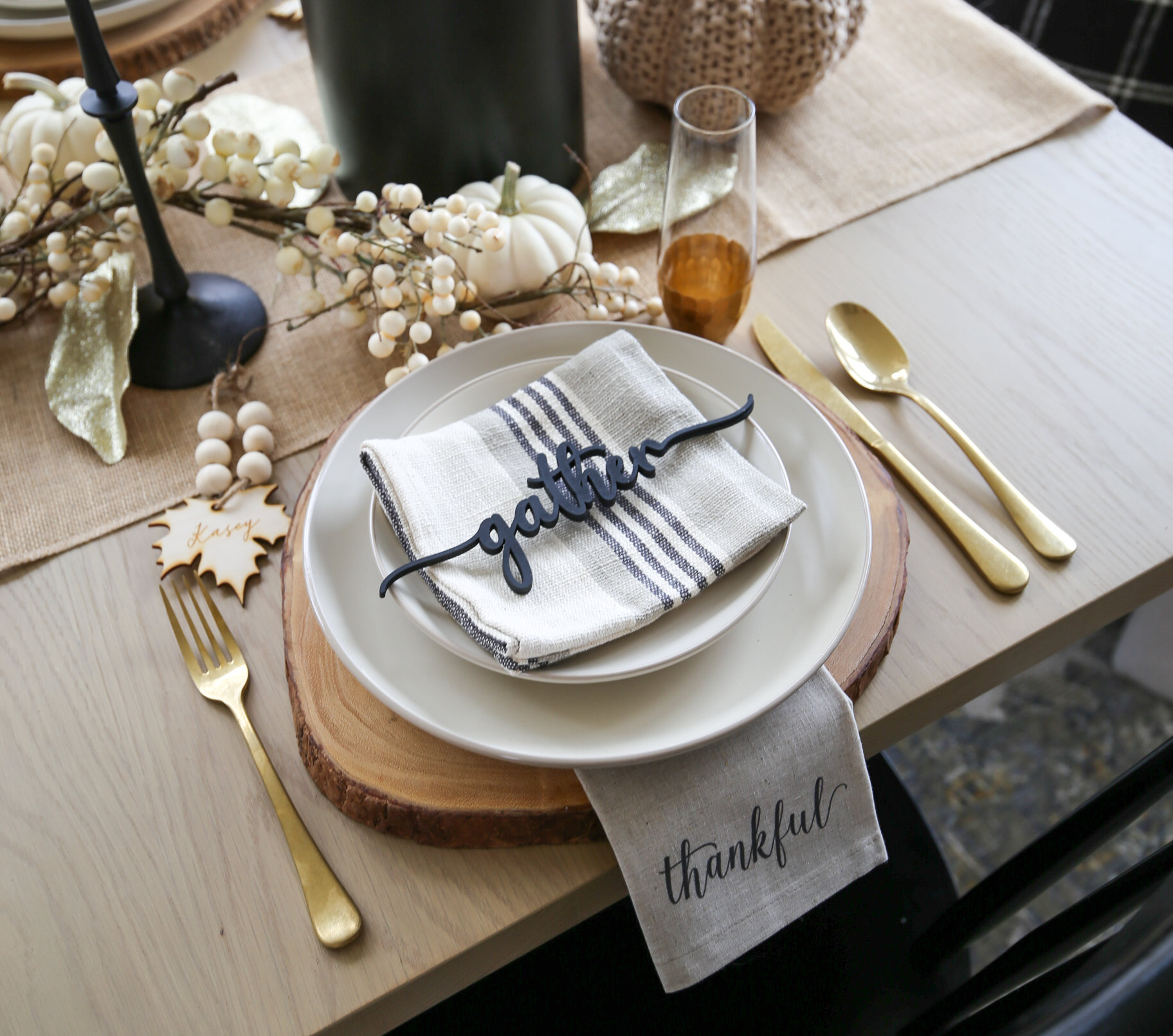 thanksgiving table