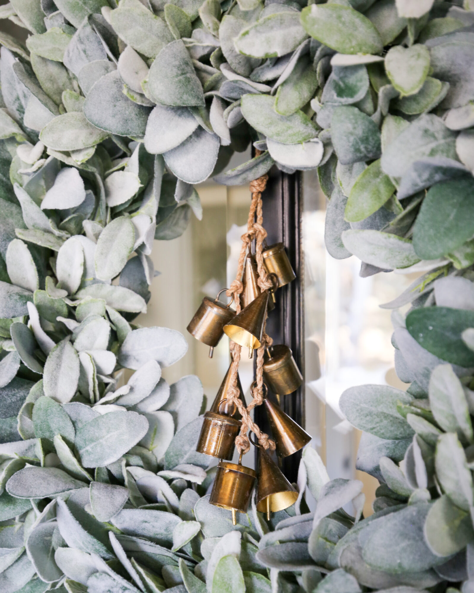 holiday front door decor