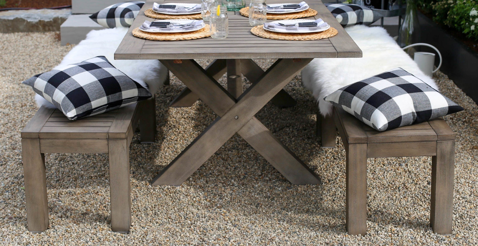 outdoor entertaining 